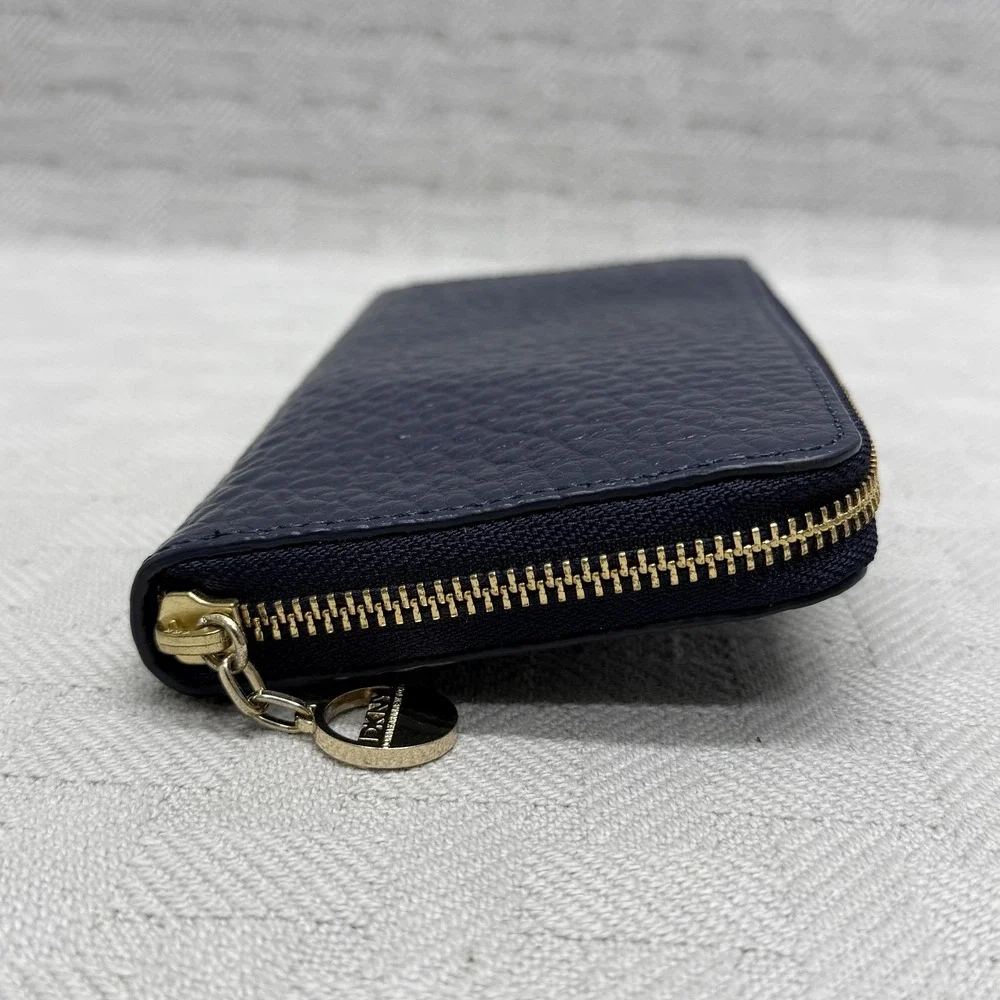 DKNY‎ Wallet Womens One Size Blue Leather Zip Around Logo Credit Card Organizer